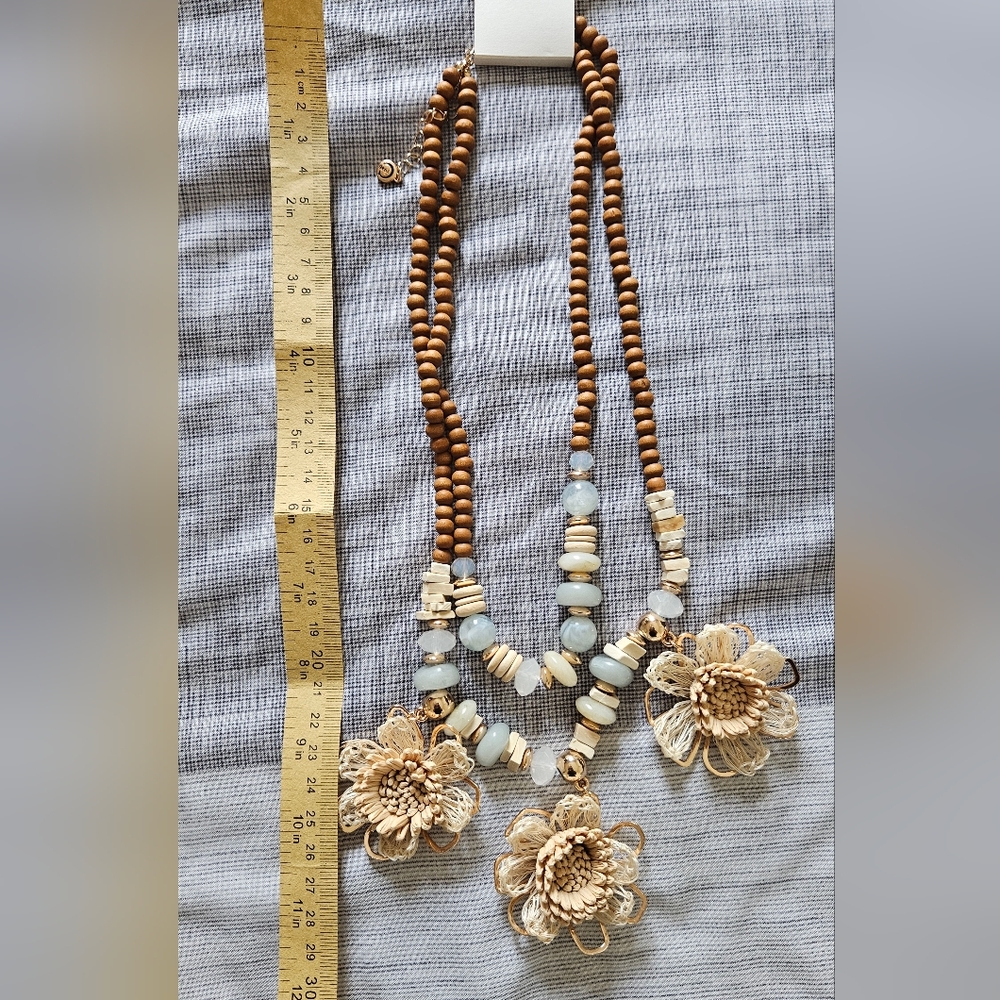 Floral Gold Necklace Earring 3-Piece Set, NWT, Nickel Free - Picture 7 of 8